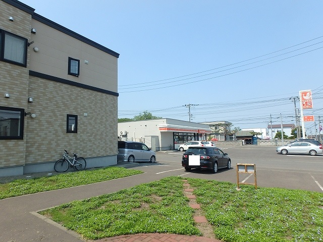 コンビニ　セイコーマート西野１０条店（コンビニ）まで482m