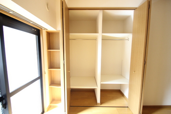 収納　※別部屋の写真です