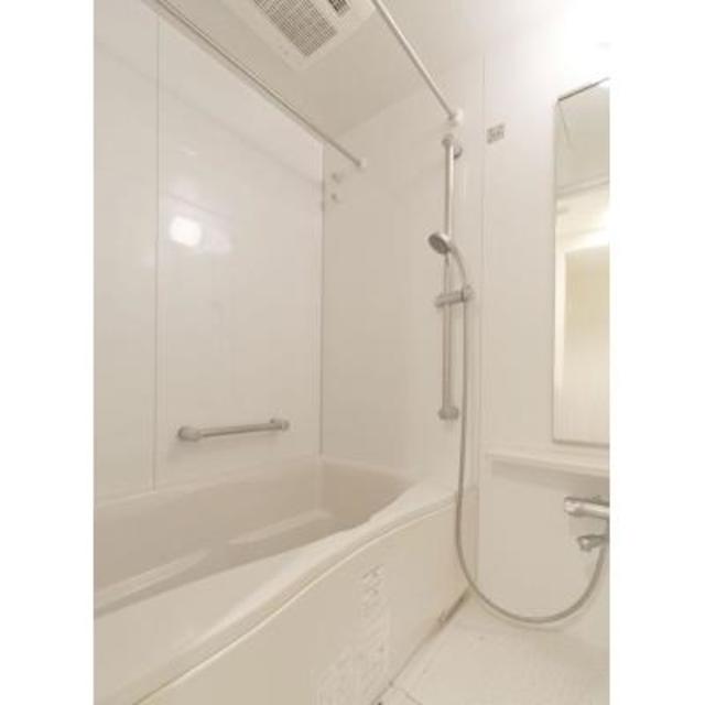 バス・シャワールーム　※写真は同タイプ住戸です。