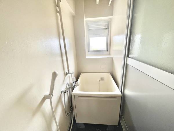 バス・シャワールーム　ビレッジハウスの同一物件・同一タイプの間取りの写真です