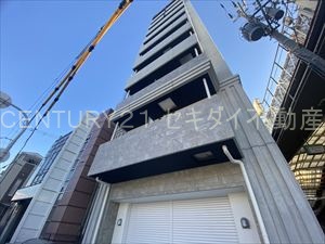 建物外観　■オートロック・宅配ボックス・防犯カメラ有り