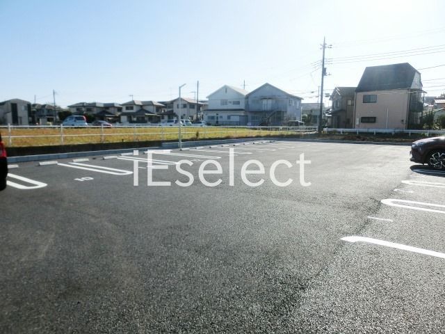 駐車場　敷地内駐車場