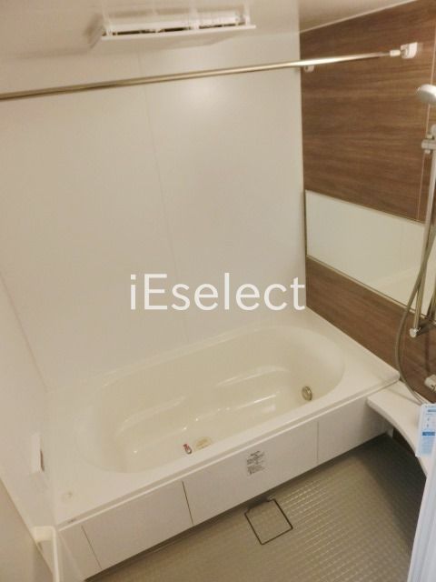 バス・シャワールーム　浴室乾燥機・追い焚き機能付きのお風呂