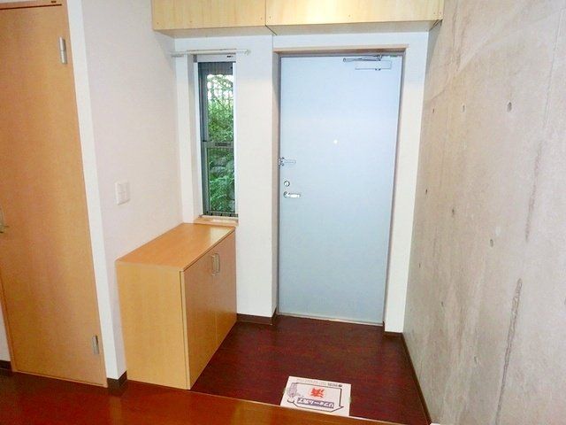 玄関　★下駄箱あります★