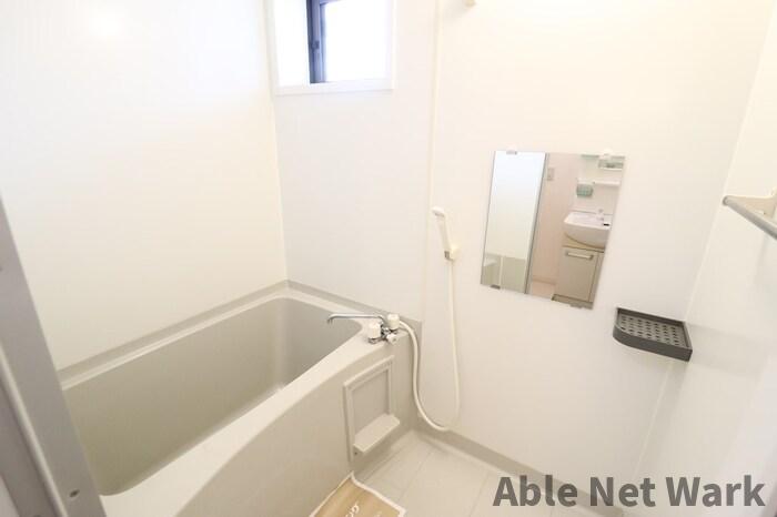 バス・シャワールーム　日々の疲れを癒すお風呂付です