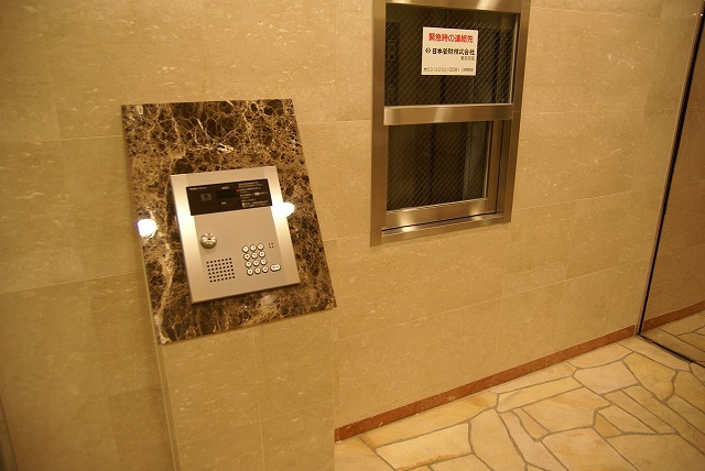 セキュリティ　オートロック完備