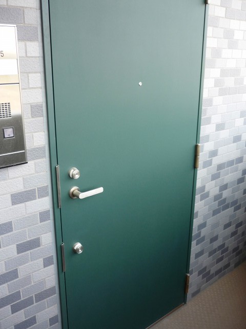 玄関　ダブルロック