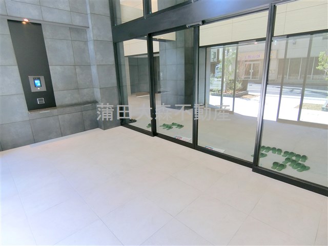 エントランス　防犯カメラTVモニター付オートロック宅配BOXメールBOX管