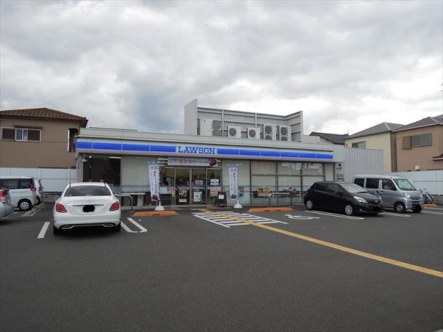 コンビニ　ローソン（コンビニ）まで858m