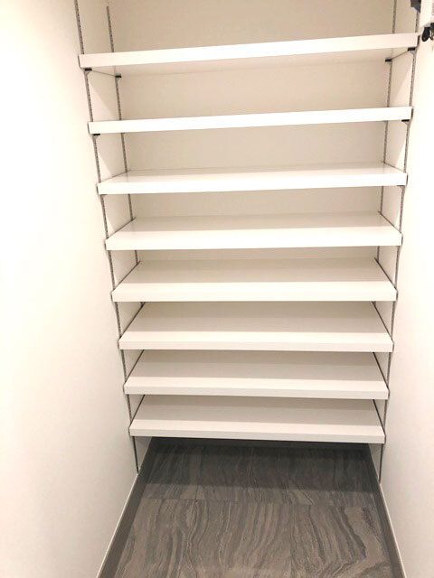 玄関　玄関収納