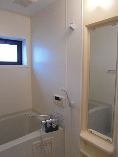 バス・シャワールーム　画像は102号室です（参考）