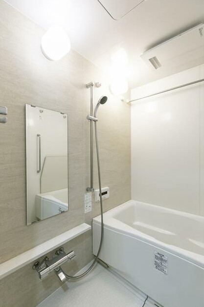 バス・シャワールーム　同タイプのお写真です