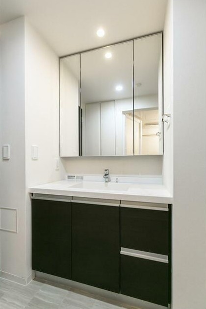 洗面設備　同タイプのお写真です