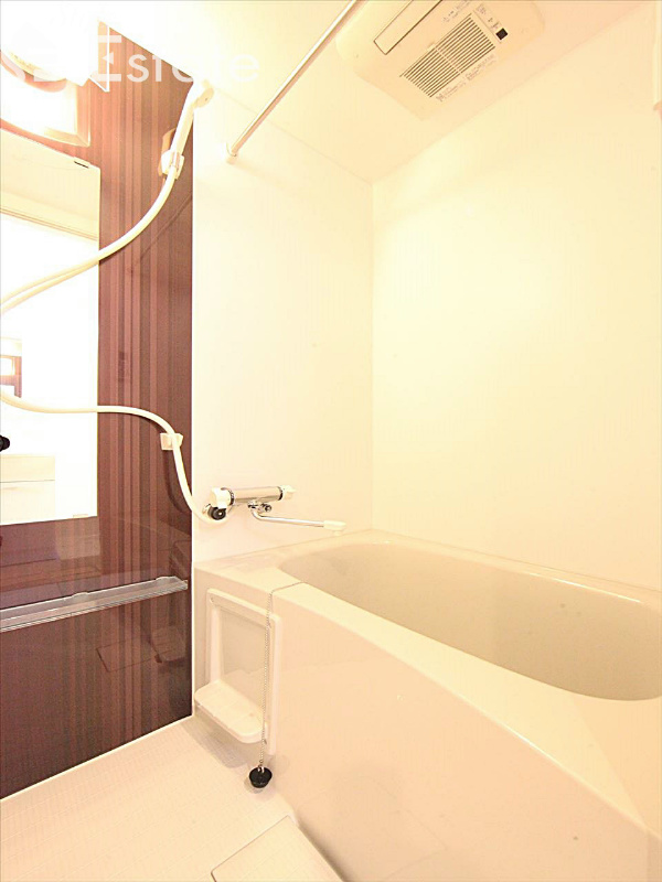 バス・シャワールーム　類似物件　バスルーム