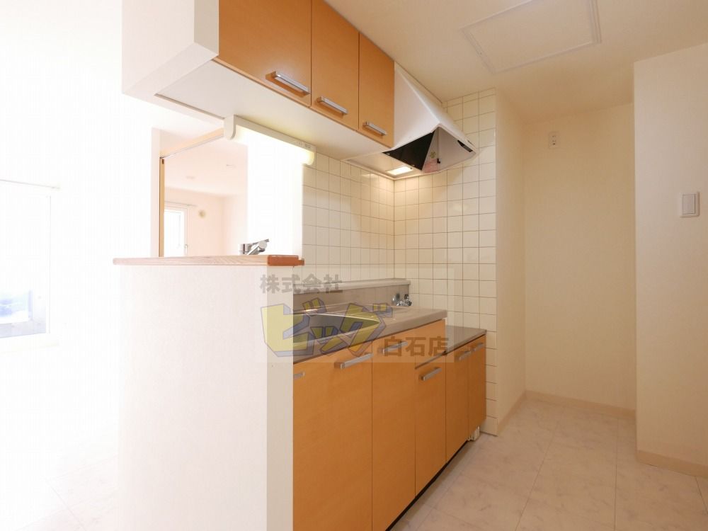 キッチン　人気で使用しやすい対面式キッチンです♪