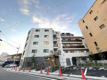 建物外観　落ち着いた雰囲気。