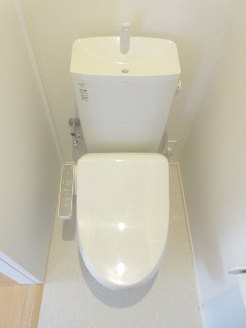 トイレ　★温水洗浄便座★