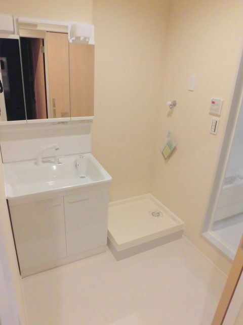 洗面設備　洗面台　室内洗濯機置場