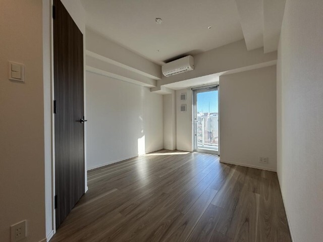 居室・リビング　別号室参考写真