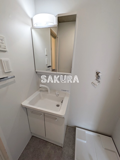 洗面設備　身支度に便利な洗面台です♪