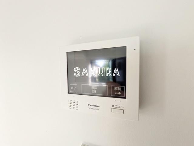 セキュリティ　女性の方でも安心のモニター付きインターホン♪