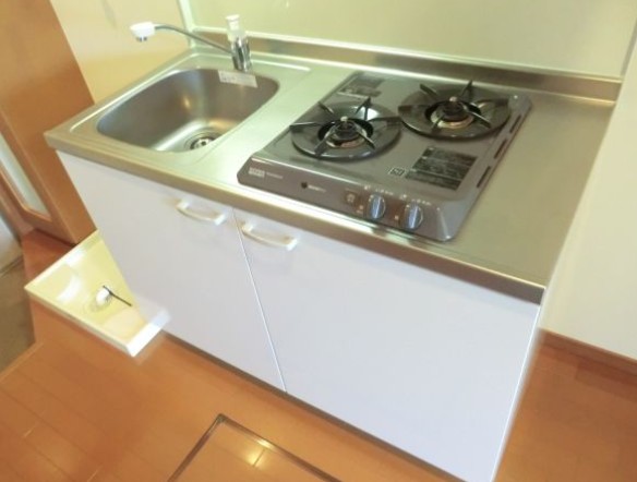 キッチン　※別部屋参考写真