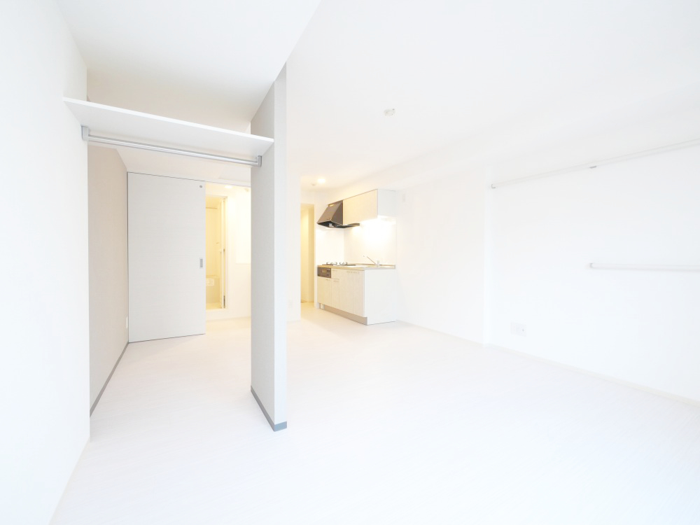 居室・リビング　明るいリビングで気持ちも明るくなりますね♪