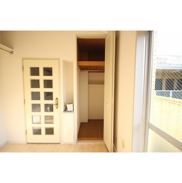 収納　奥行がありたっぷり入ります