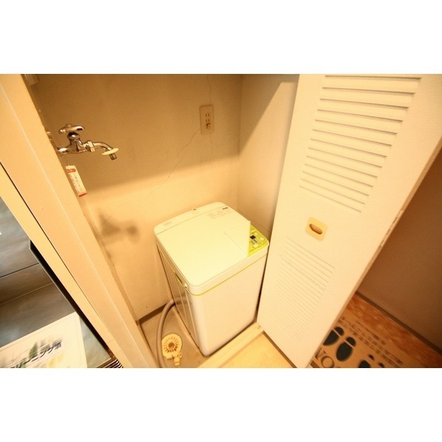 その他部屋・スペース　洗濯機置場（洗濯機付き）