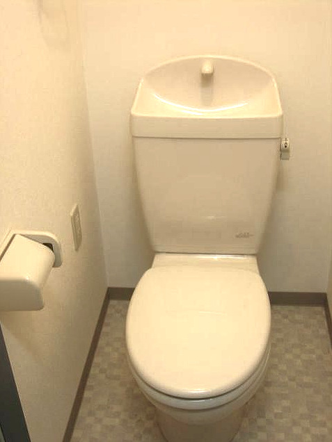 トイレ　コンパクトで使いやすいトイレです