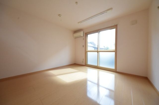 居室・リビング　☆明るい室内♪☆