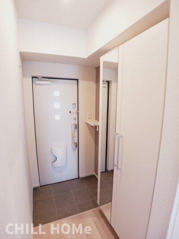 玄関　当社、チルホームのHPもご覧ください(^^)/物件情報多数♪