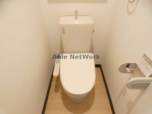 トイレ　３０３