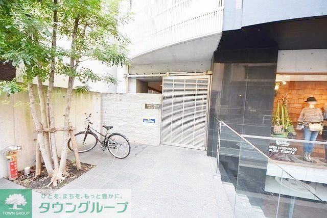 エントランス　部屋探しは株式会社　タウンハウジング　までお気軽にお問合せ…