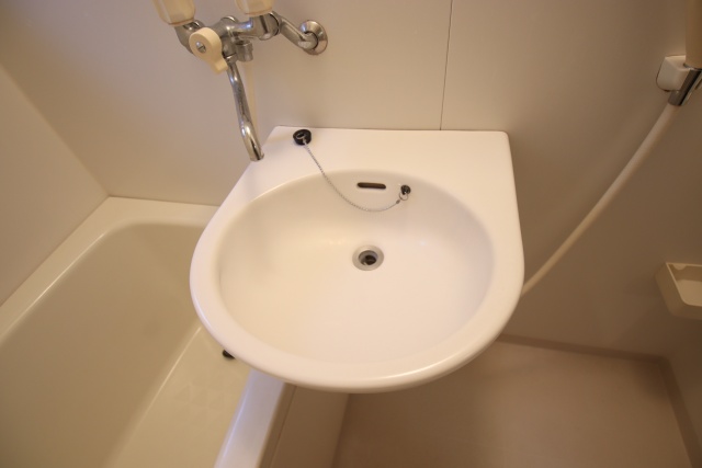 洗面設備　※別号室のお写真のため現況優先