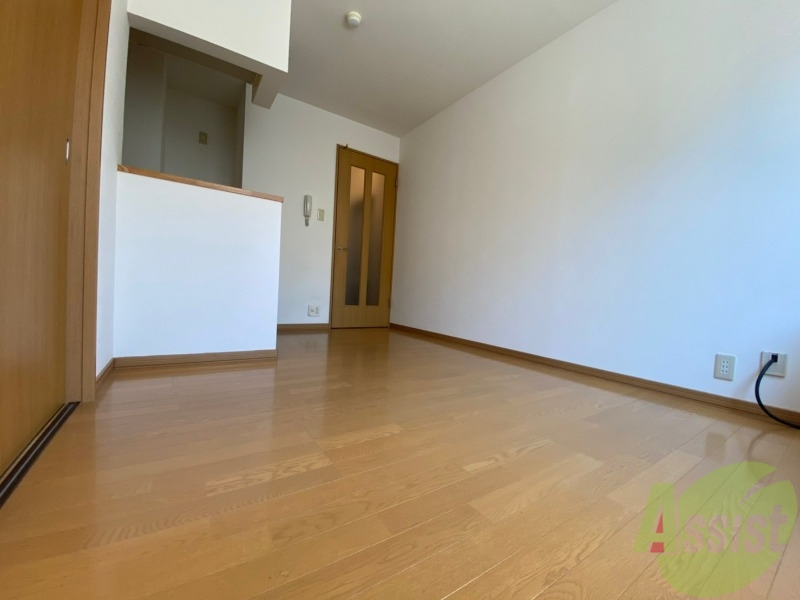 居室・リビング　キッチン側からＬＤＫを撮影。イメージを掴んでくださいね。