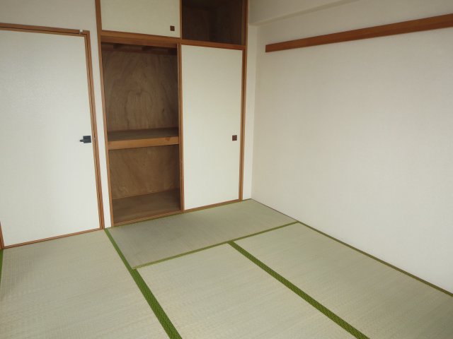 収納　写真は902号室、参考写真になります