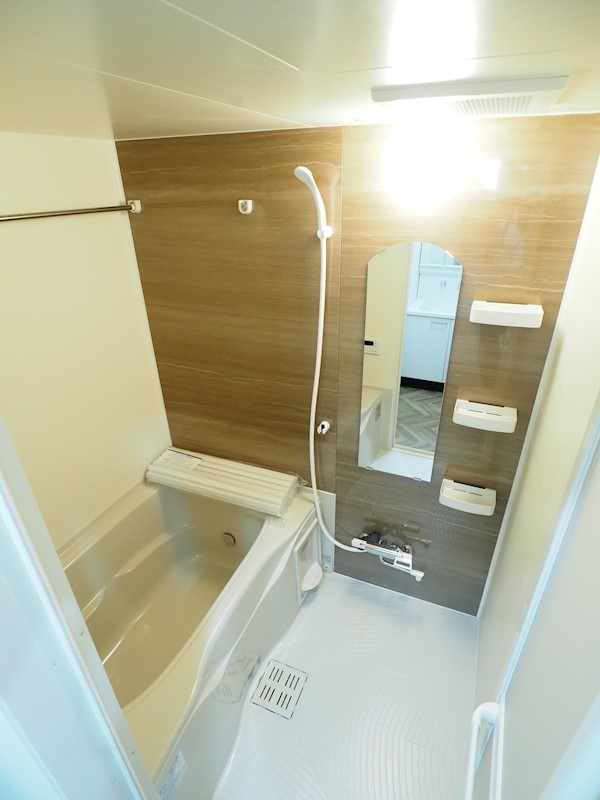 バス・シャワールーム　高級感のあるお風呂場です