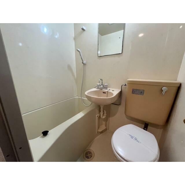 バス・シャワールーム　別部屋参考写真