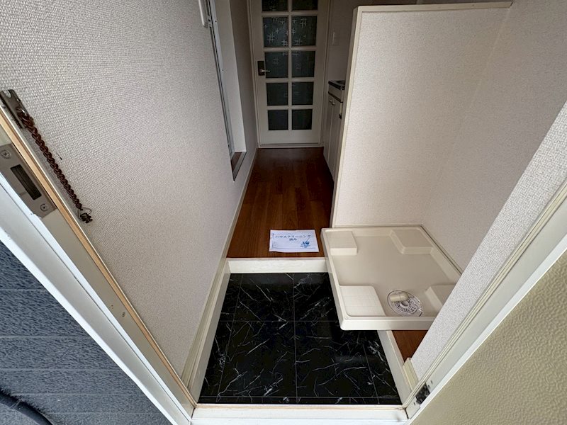 玄関　別部屋参考写真