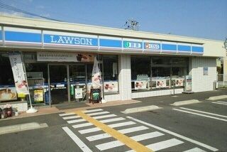 コンビニ　ローソン越谷下間久里仲田店（コンビニ）まで450m