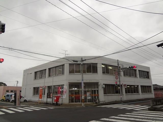 郵便局　鞍手郵便局（郵便局）まで440m