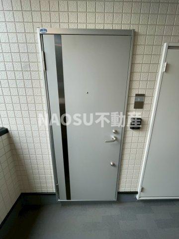 玄関　収納もある玄関です