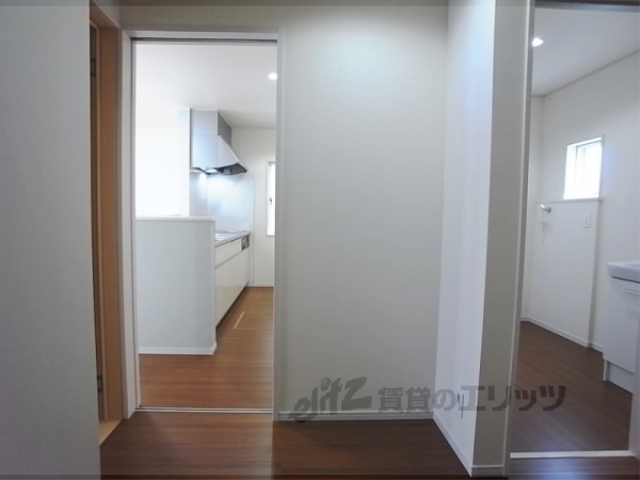 その他部屋・スペース　廊下