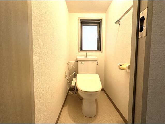 トイレ　清潔感のある水回り♪