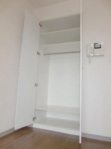 収納　クローゼットタイプです。