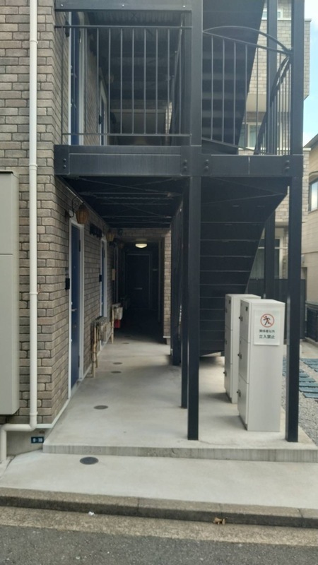 エントランス　お洒落な建物デザイン♪