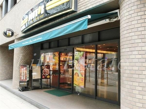 飲食店　ドトールコーヒーショップ備後町1丁目店（飲食店）まで100m