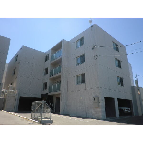 建物外観　エアコン完備の人気のデザイナーズマンションです♪