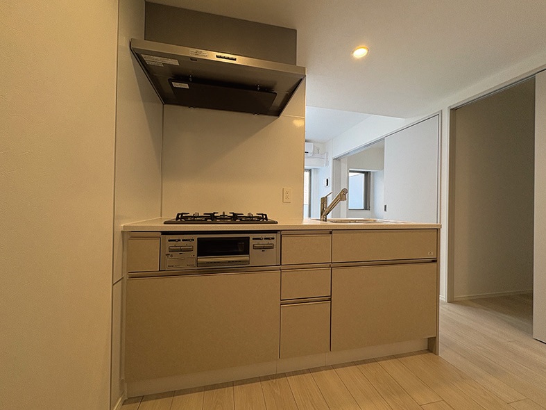 キッチン　広々使える快適な調理スペースです♪